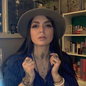 Meet your Posher, Taylor